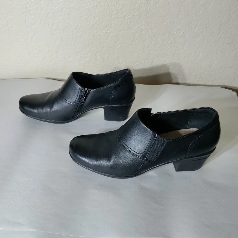 Clarks Collection Womens Black Leather Ankle Booties Shooties Block Heel 8M